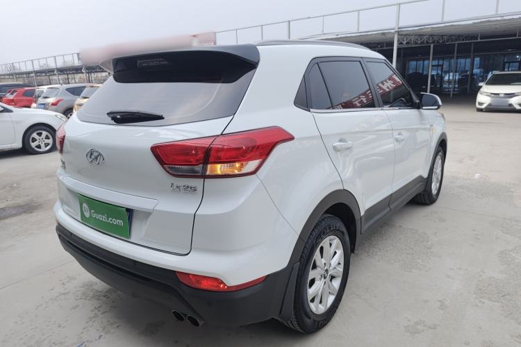 Used Hyundai ix25 2017 1.6L Manual Fashion Model Rear Right 45 Deg