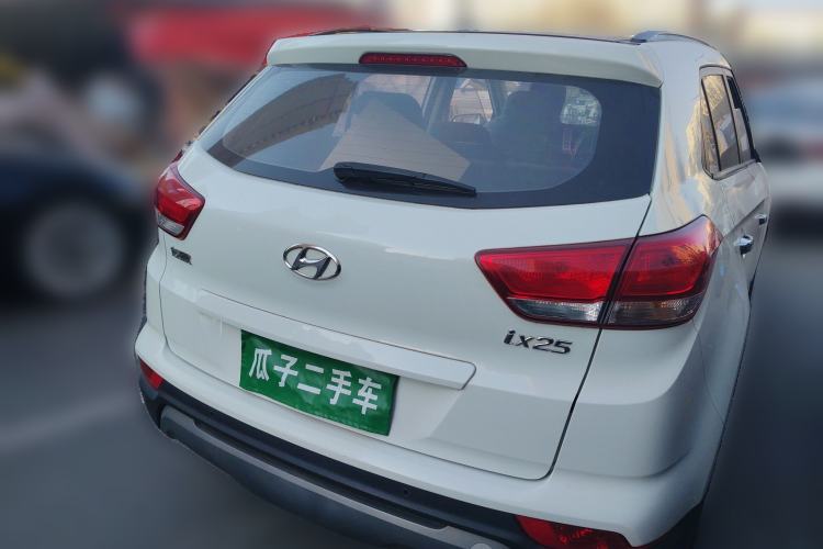 Used Hyundai ix25 2017 1.6L Automatic Smart Version Rear Right 45 Deg