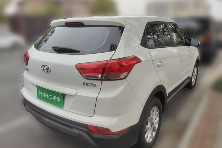 Used Hyundai ix25 2017 1.6L Manual Fashion Model Rear Right 45 Deg