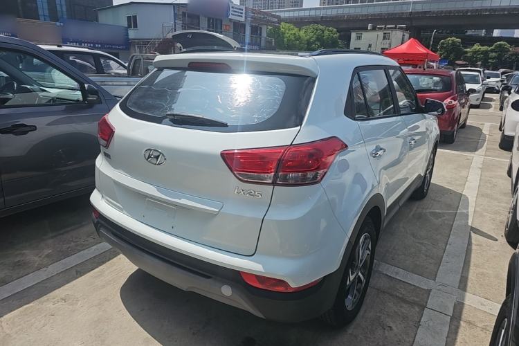 Used Hyundai ix25 2017 1.6L Automatic Smart Version Rear Right 45 Deg