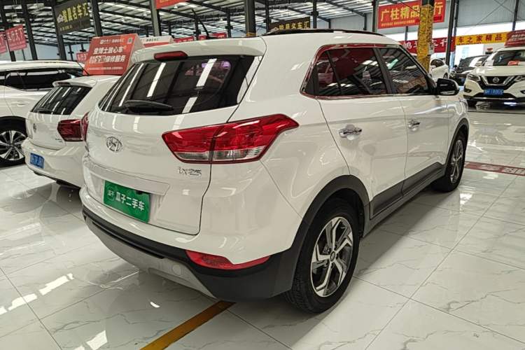 Used Hyundai ix25 2017 1.6L Automatic Smart Version Rear Right 45 Deg