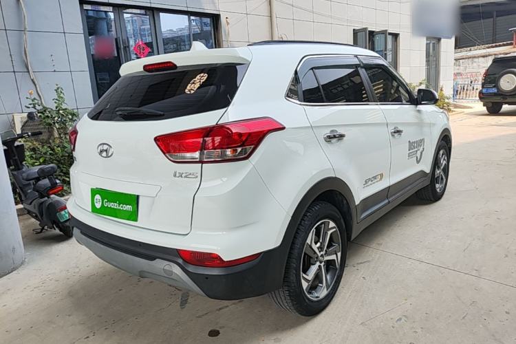Used Hyundai ix25 2017 1.6L Automatic Smart Version Rear Right 45 Deg
