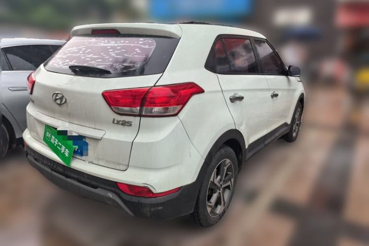 Used Hyundai ix25 2017 1.6L Automatic Smart Version Rear Right 45 Deg