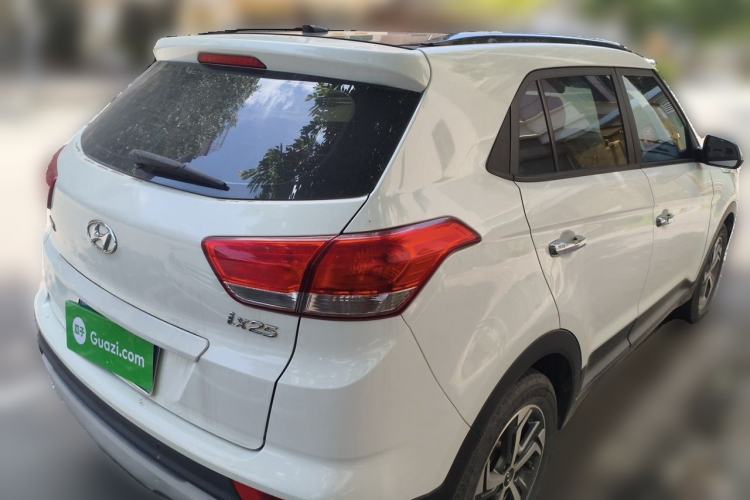 Used Hyundai ix25 2017 1.6L Automatic Smart Version Rear Right 45 Deg