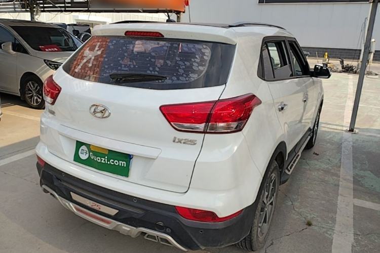 Used Hyundai ix25 2017 1.6L Automatic Smart Version Rear Right 45 Deg