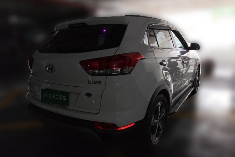 Used Hyundai ix25 2017 1.6L Automatic Smart Version Rear Right 45 Deg