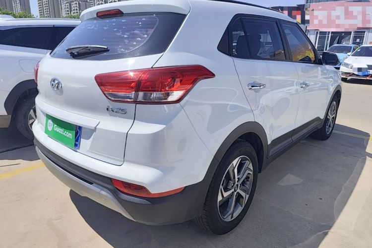 Used Hyundai ix25 2017 1.6L Automatic Smart Version Rear Right 45 Deg