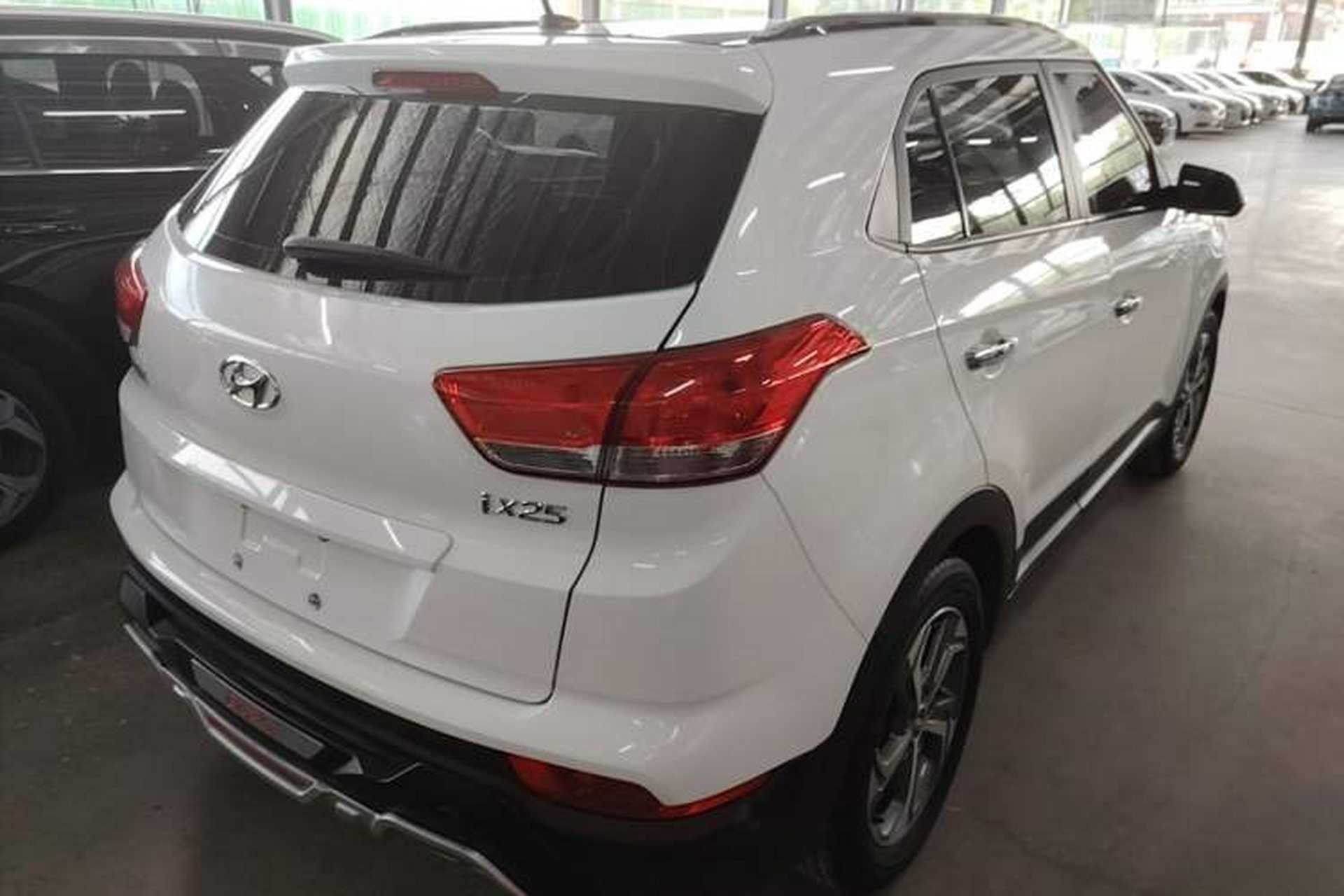 Used Hyundai ix25 2017 1.6L Automatic Smart Version Rear Right 45 Deg