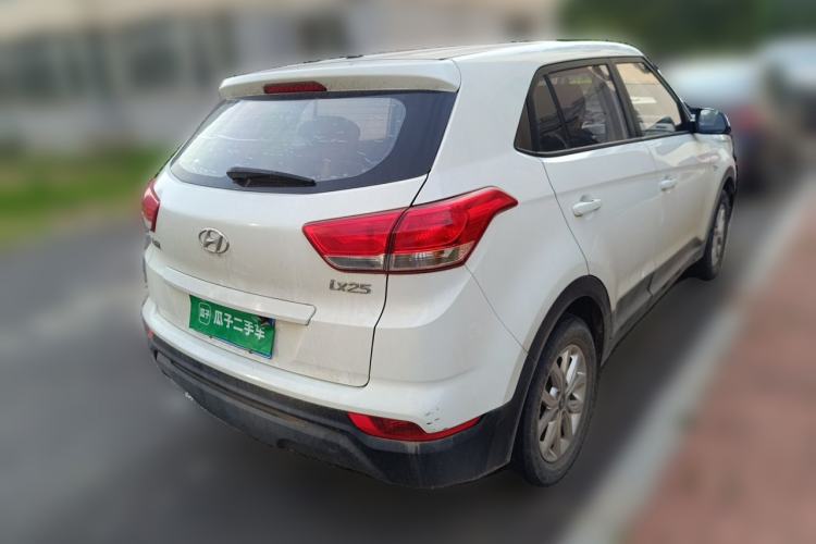 Used Hyundai ix25 2017 1.6L Manual Fashion Model Rear Right 45 Deg
