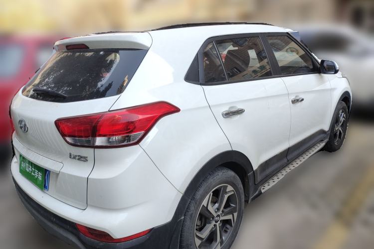 Used Hyundai ix25 2017 1.6L Automatic Smart Version Rear Right 45 Deg