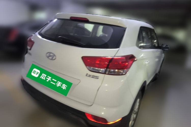 Used Hyundai ix25 2017 1.6L Manual Fashion Model Rear Right 45 Deg