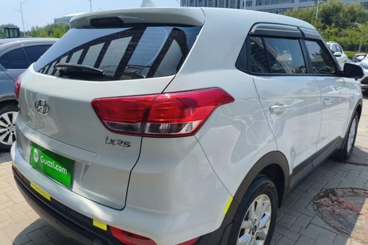 Used Hyundai ix25 2017 1.6L Manual Fashion Model Rear Right 45 Deg
