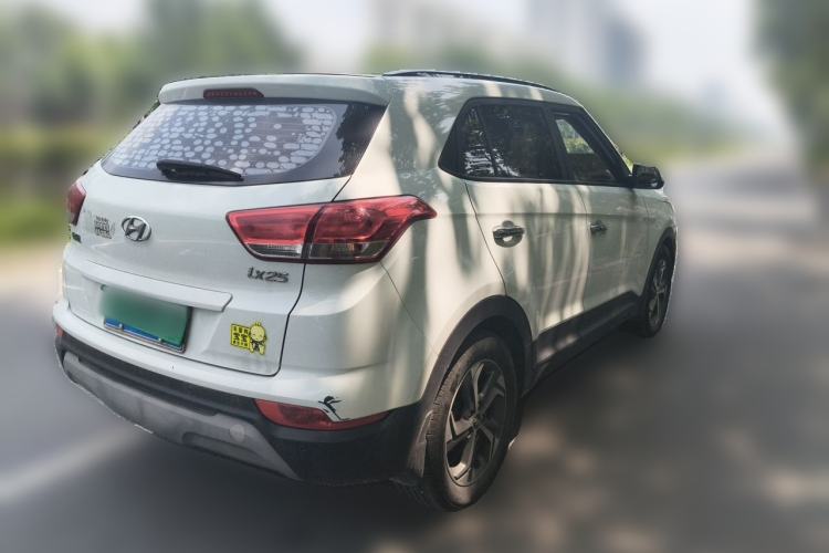 Used Hyundai ix25 2017 1.6L Automatic Smart Version Rear Right 45 Deg