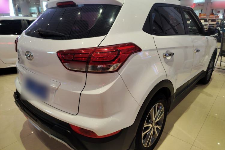 Used Hyundai ix25 2017 1.4T Automatic Smart Version Rear Right 45 Deg