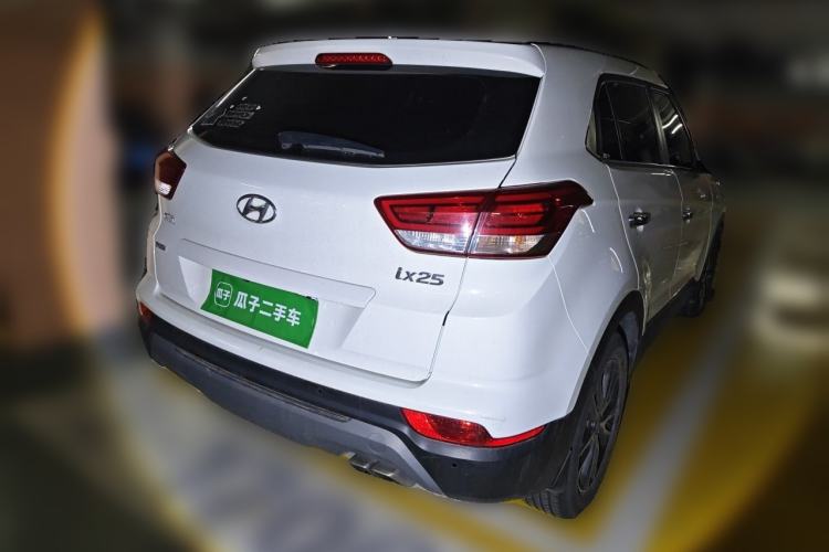 Used Hyundai ix25 2017 1.4T Automatic Smart Version Rear Right 45 Deg