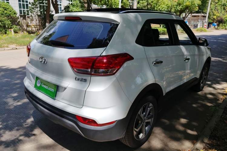 Used Hyundai ix25 2017 1.6L Automatic Smart Version Rear Right 45 Deg