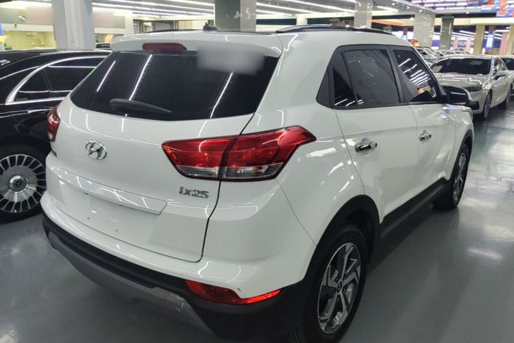 Used Hyundai ix25 2017 1.6L Automatic Smart Version Rear Right 45 Deg