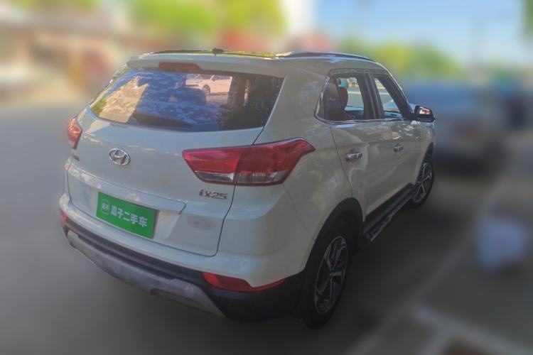 Used Hyundai ix25 2017 1.6L Automatic Smart Version Rear Right 45 Deg