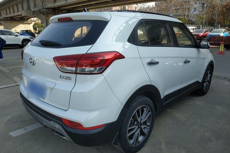 Used Hyundai ix25 2017 1.4T Automatic Smart Version Rear Right 45 Deg