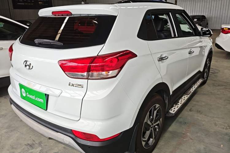 Used Hyundai ix25 2017 1.6L Automatic Smart Version Rear Right 45 Deg