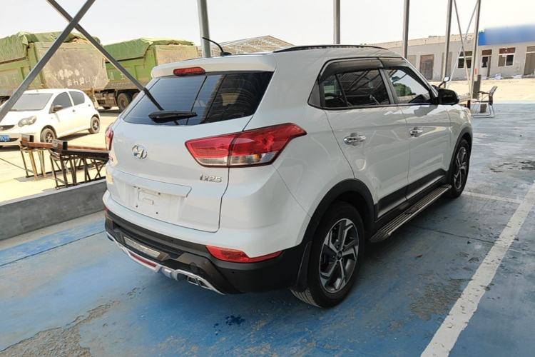 Used Hyundai ix25 2017 1.6L Automatic Smart Version Rear Right 45 Deg