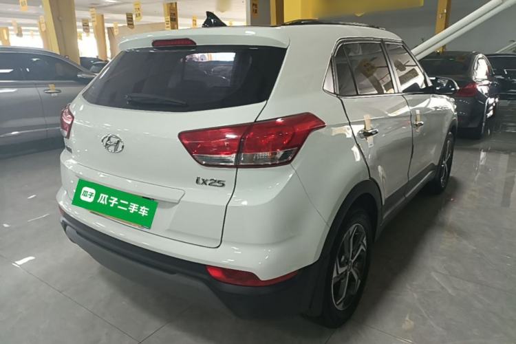 Used Hyundai ix25 2017 1.6L Automatic Smart Version Rear Right 45 Deg