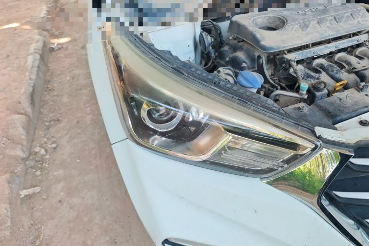 Used Hyundai ix25 2017 1.6L Automatic Smart Version Right Front Headlight