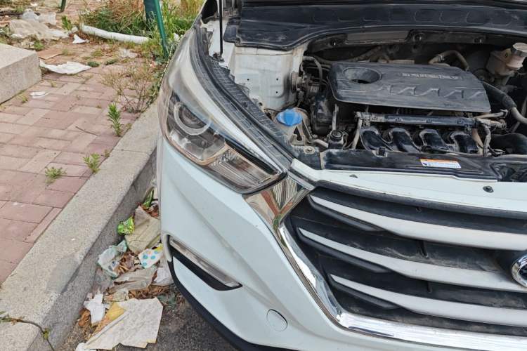 Used Hyundai ix25 2017 1.6L Automatic Smart Version Right Front Headlight