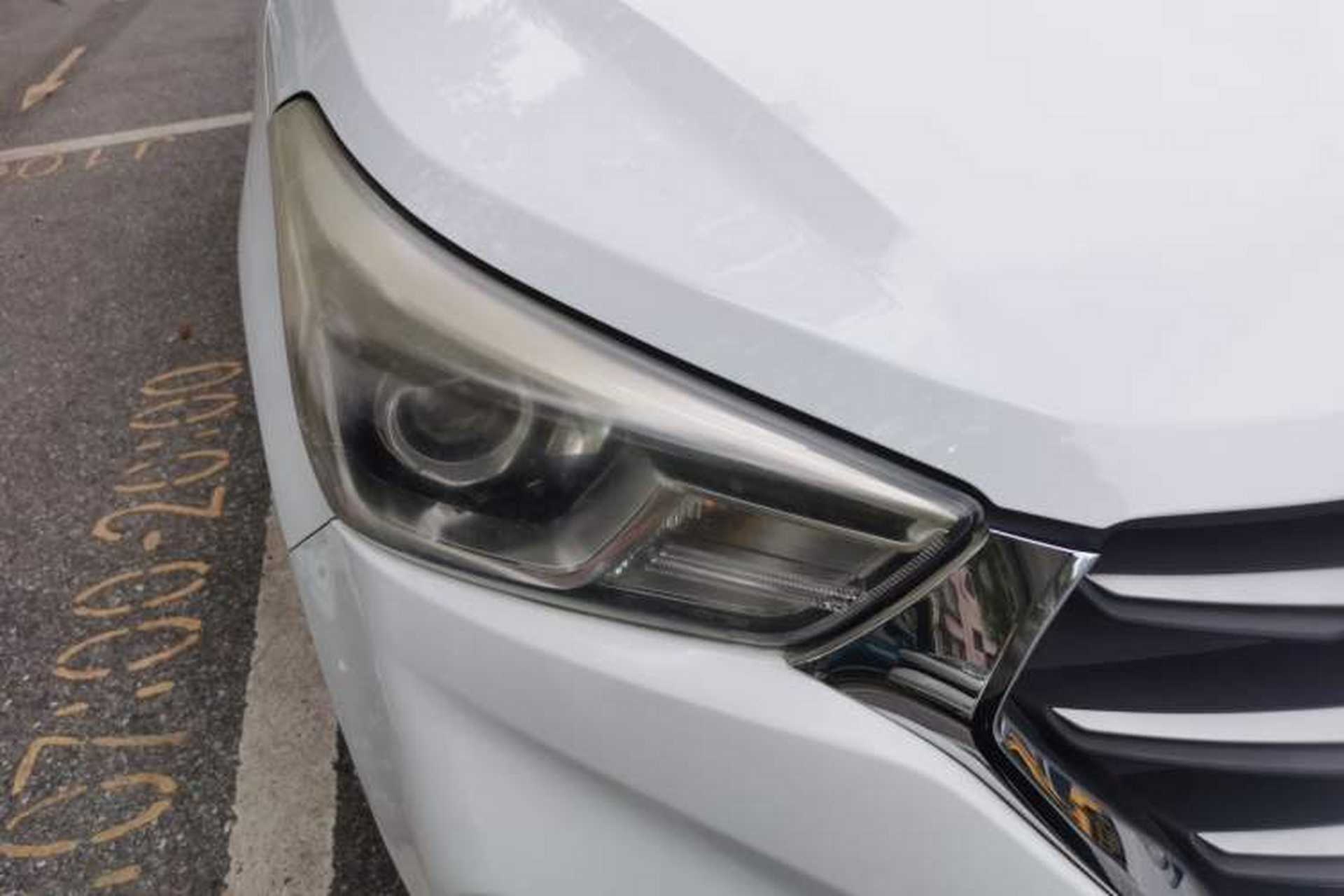 Used Hyundai ix25 2017 1.6L Automatic Smart Version Right Front Headlight