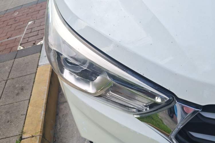 Used Hyundai ix25 2017 1.4T Automatic Smart Version Right Front Headlight