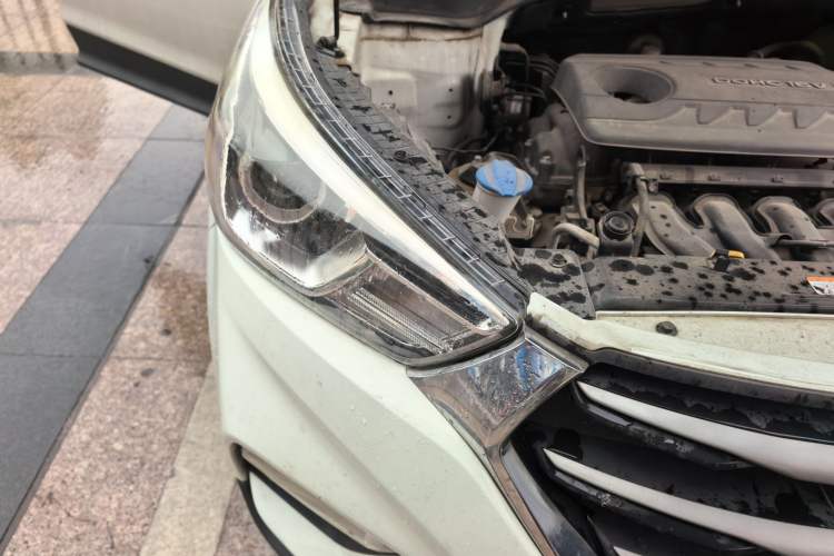 Used Hyundai ix25 2017 1.6L Automatic Smart Version Right Front Headlight