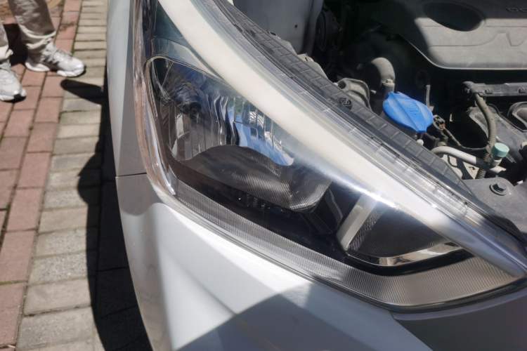 Used Hyundai ix25 2017 1.6L Manual Fashion Model Right Front Headlight