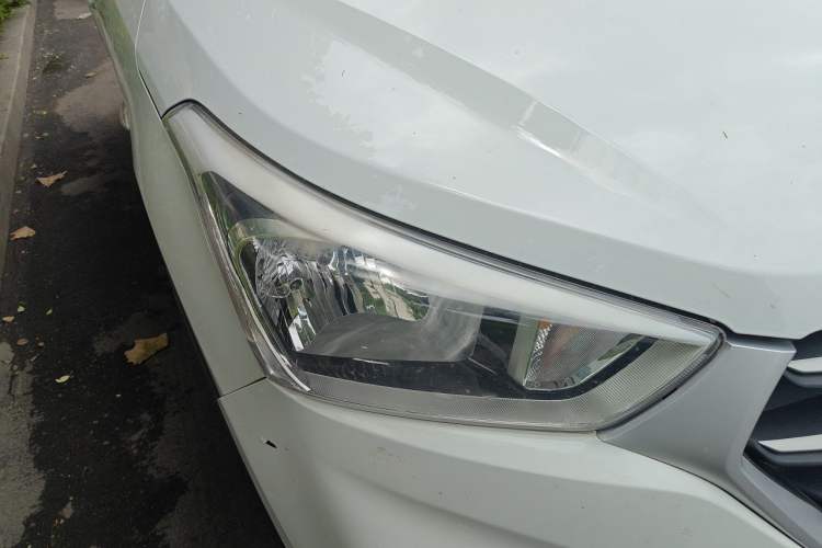 Used Hyundai ix25 2017 1.6L Manual Fashion Model Right Front Headlight