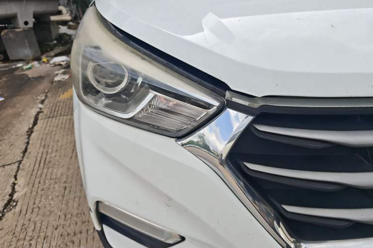 Used Hyundai ix25 2017 1.6L Automatic Smart Version Right Front Headlight