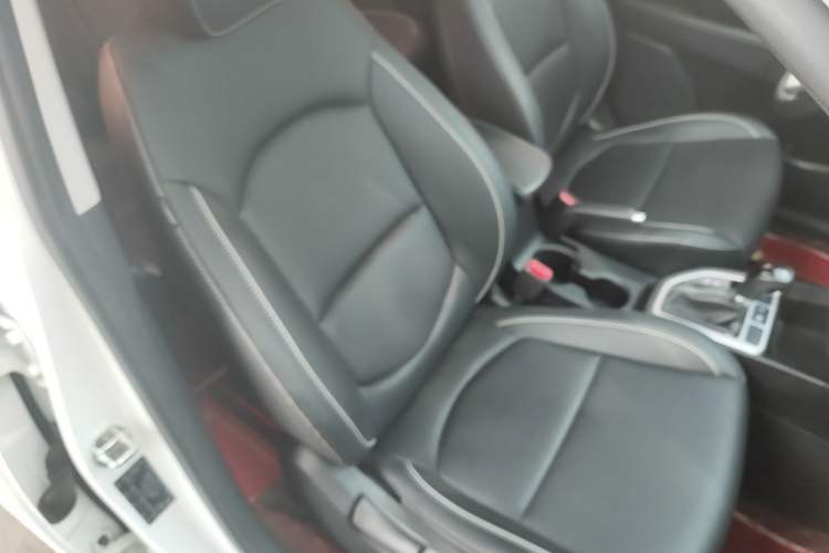 Used Hyundai ix25 2017 1.6L Automatic Smart Version Right Front Seat