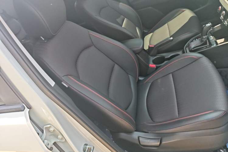 Used Hyundai ix25 2017 1.4T Automatic Smart Version Right Front Seat