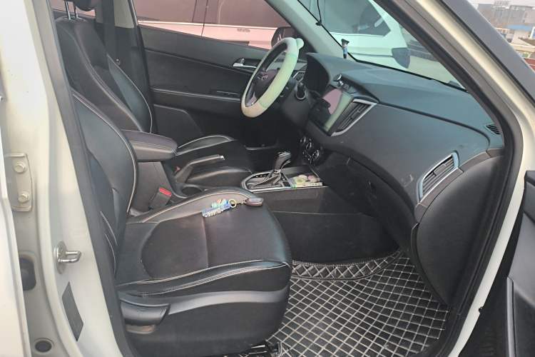 Used Hyundai ix25 2017 1.6L Automatic Smart Version Right Front Seat