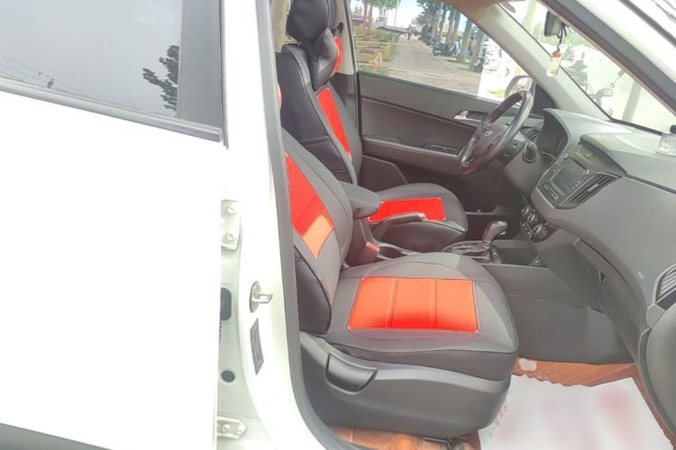 Used Hyundai ix25 2017 1.4T Automatic Smart Version Right Front Seat