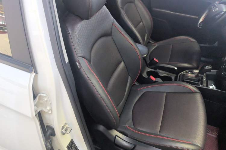 Used Hyundai ix25 2017 1.4T Automatic Smart Version Right Front Seat