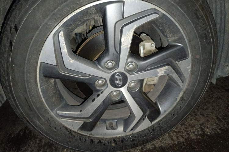 Used Hyundai ix25 2017 1.6L Automatic Smart Version Right Front Wheel Hub