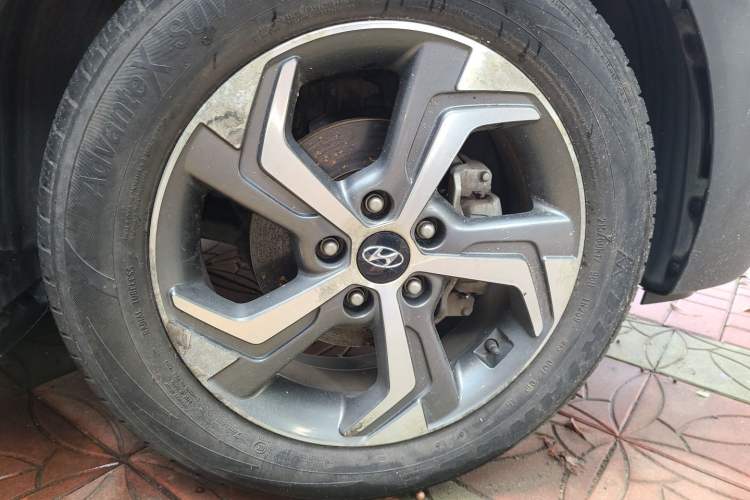 Used Hyundai ix25 2017 1.6L Automatic Smart Version Right Front Wheel Hub