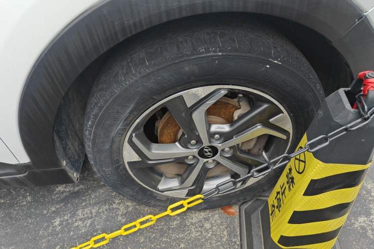 Used Hyundai ix25 2017 1.6L Automatic Smart Version Right Front Wheel Hub