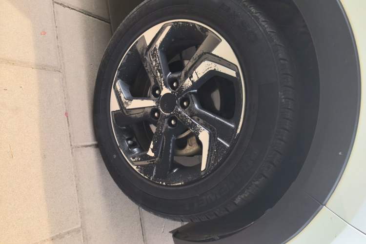 Used Hyundai ix25 2017 1.6L Automatic Smart Version Right Front Wheel Hub