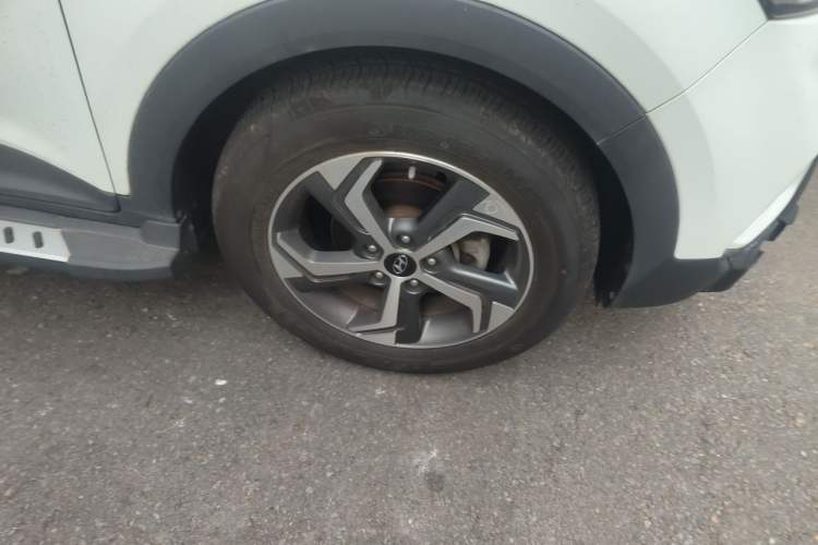 Used Hyundai ix25 2017 1.6L Automatic Smart Version Right Front Wheel Hub