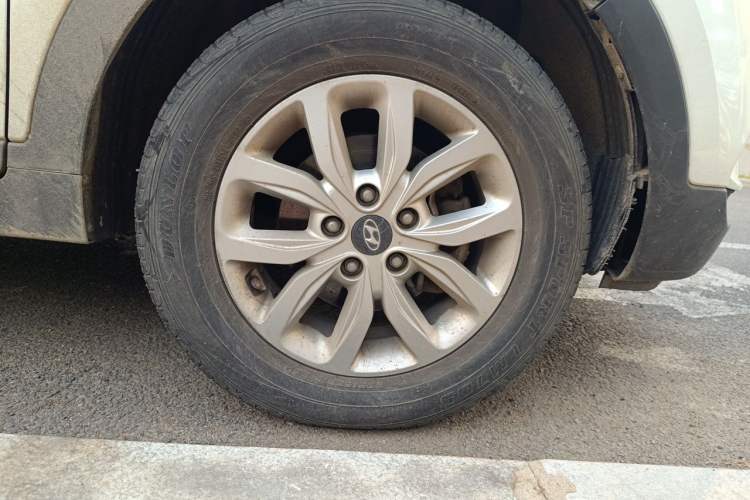 Used Hyundai ix25 2017 1.6L Manual Fashion Model Right Front Wheel Hub