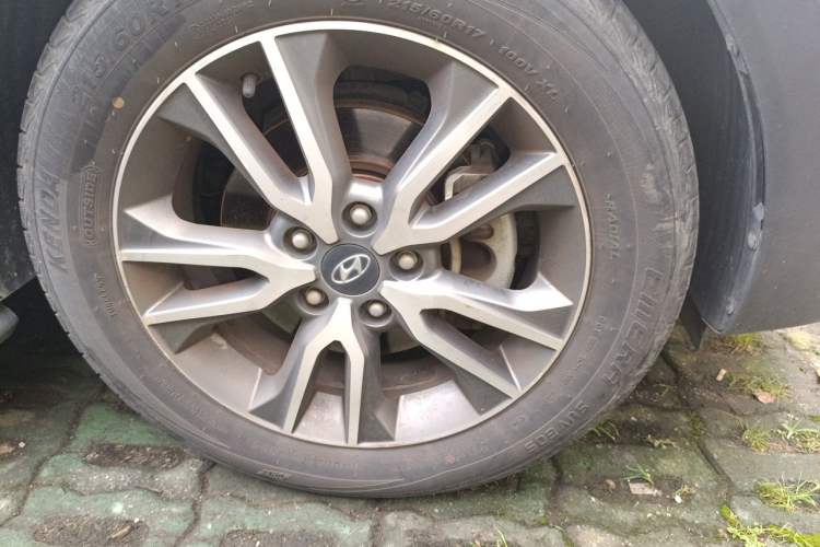 Used Hyundai ix25 2017 1.4T Automatic Smart Version Right Front Wheel Hub