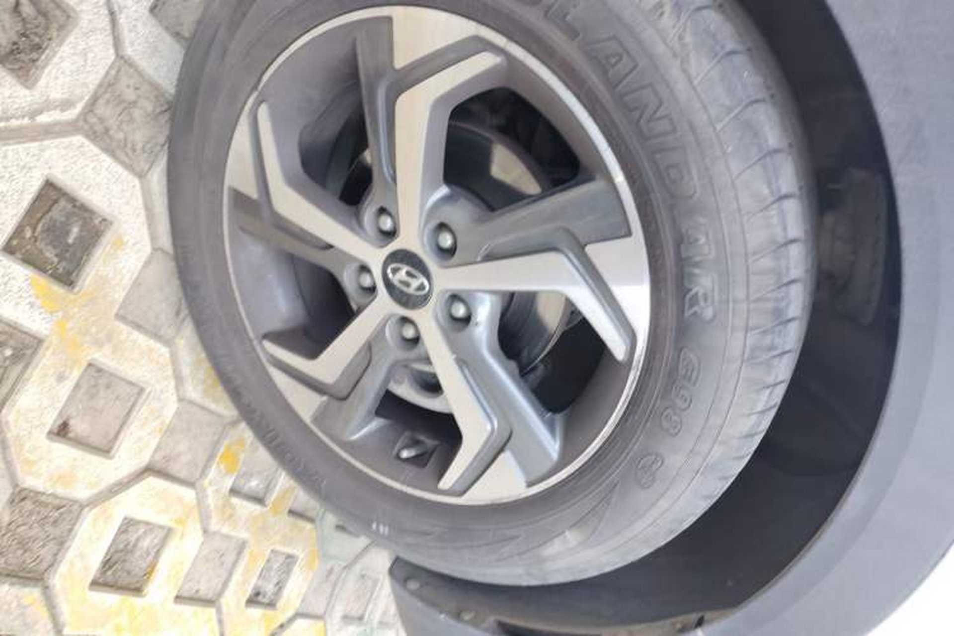 Used Hyundai ix25 2017 1.6L Automatic Smart Version Right Front Wheel Hub