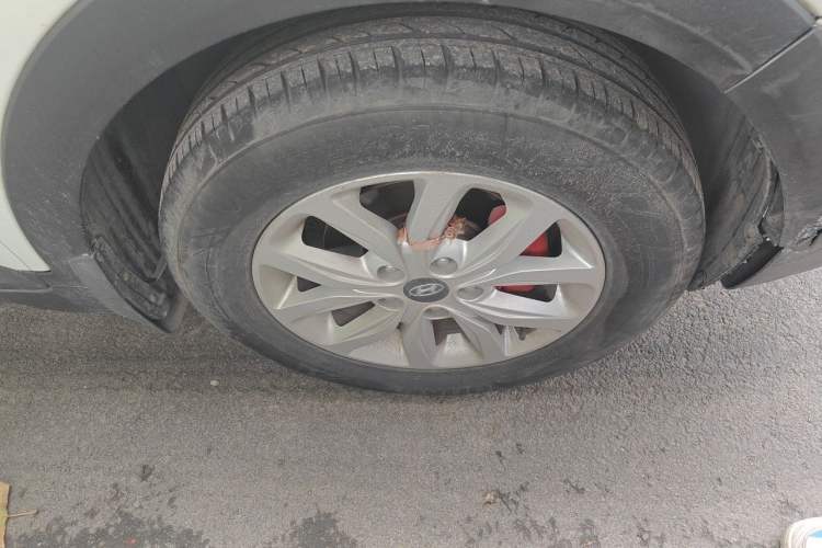 Used Hyundai ix25 2017 1.6L Manual Fashion Model Right Front Wheel Hub