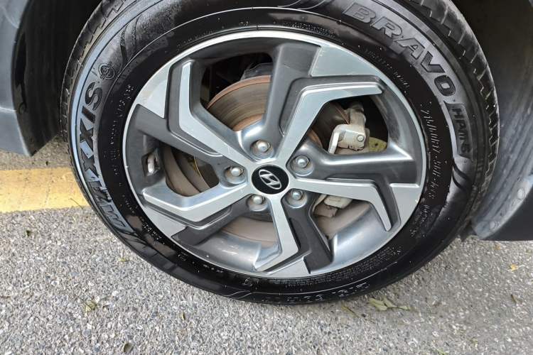 Used Hyundai ix25 2017 1.6L Automatic Smart Version Right Front Wheel Hub