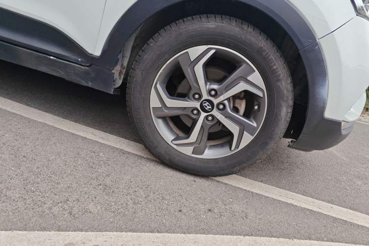 Used Hyundai ix25 2017 1.6L Automatic Smart Version Right Front Wheel Hub